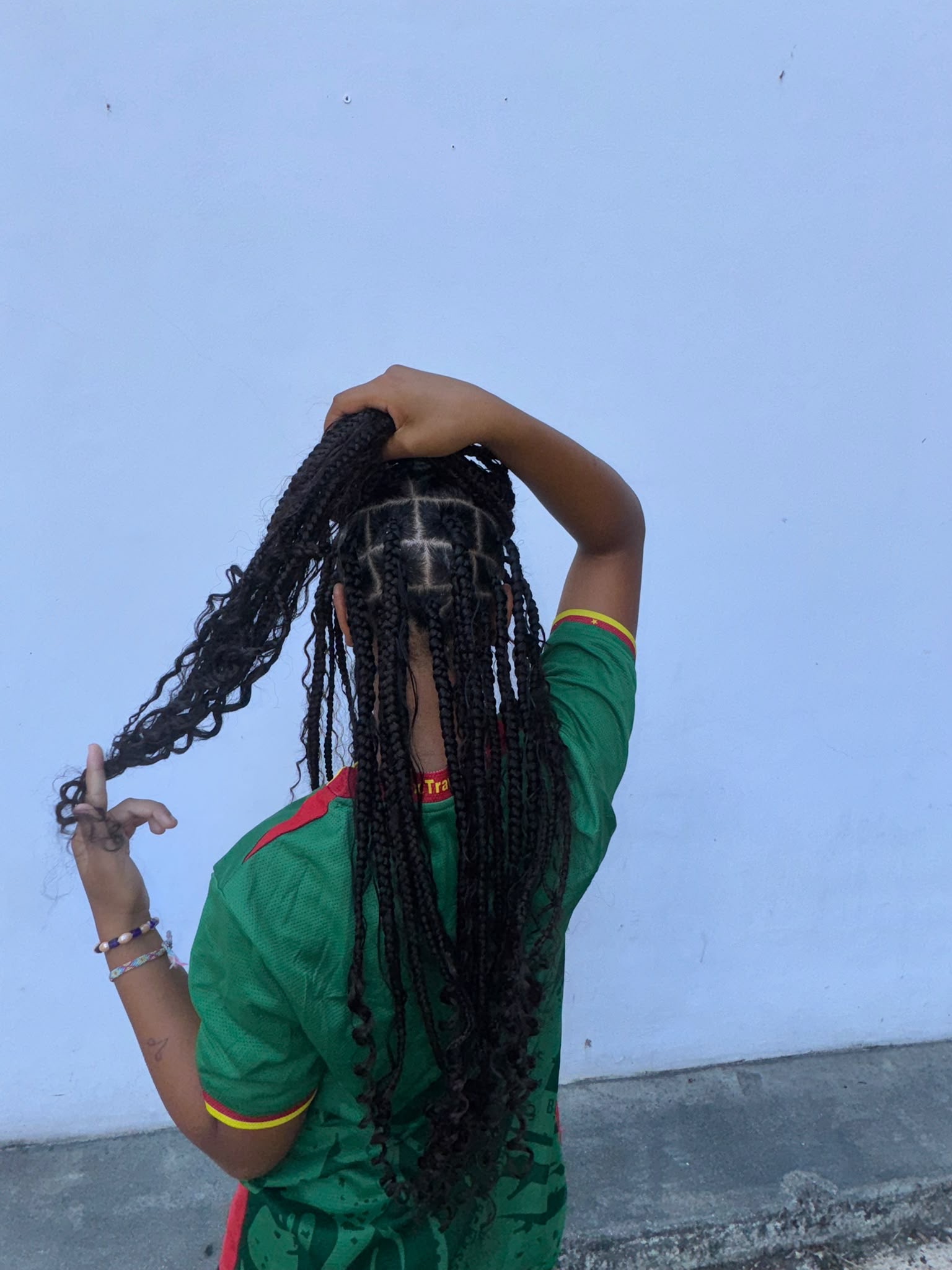 Tresses longues avec mèches bouclées